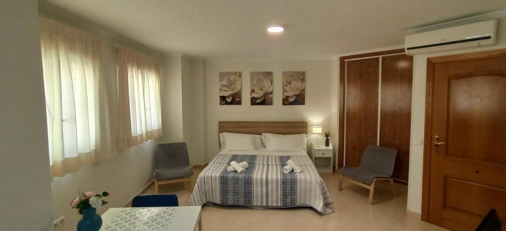 Apartamentos Amat - Only Adult - Playa El Bajondillo Torremolinos Exterior foto