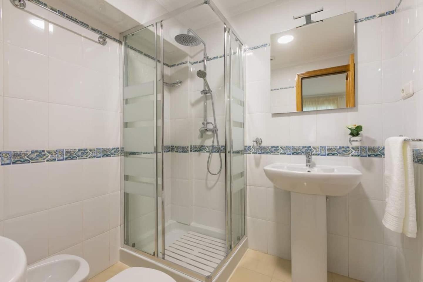 Apartamentos Amat - Only Adult - Playa El Bajondillo Torremolinos Exterior foto